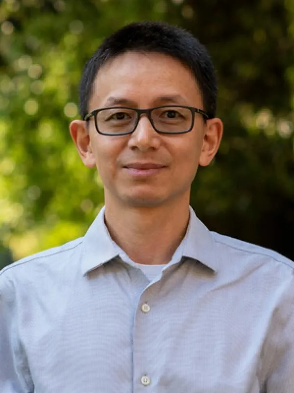 Desheng Liu
